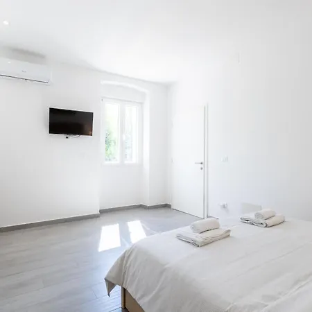Sea View Barcola Appartement *